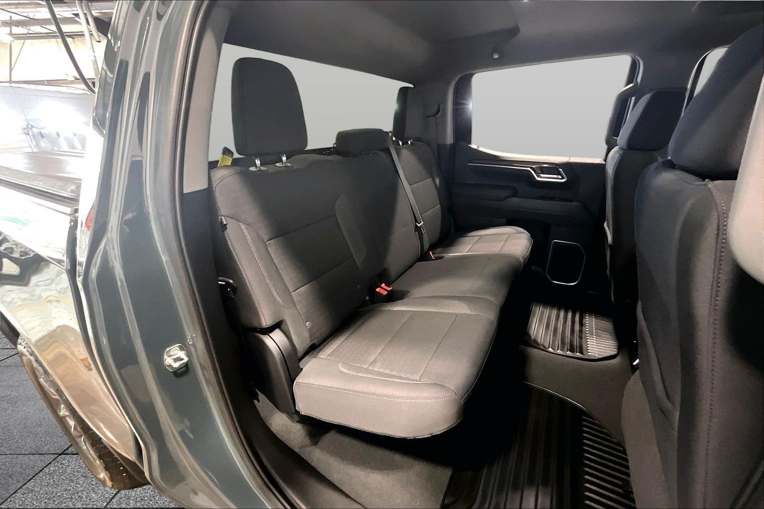 2025 Chevrolet Silverado 1500 LT (2FL)