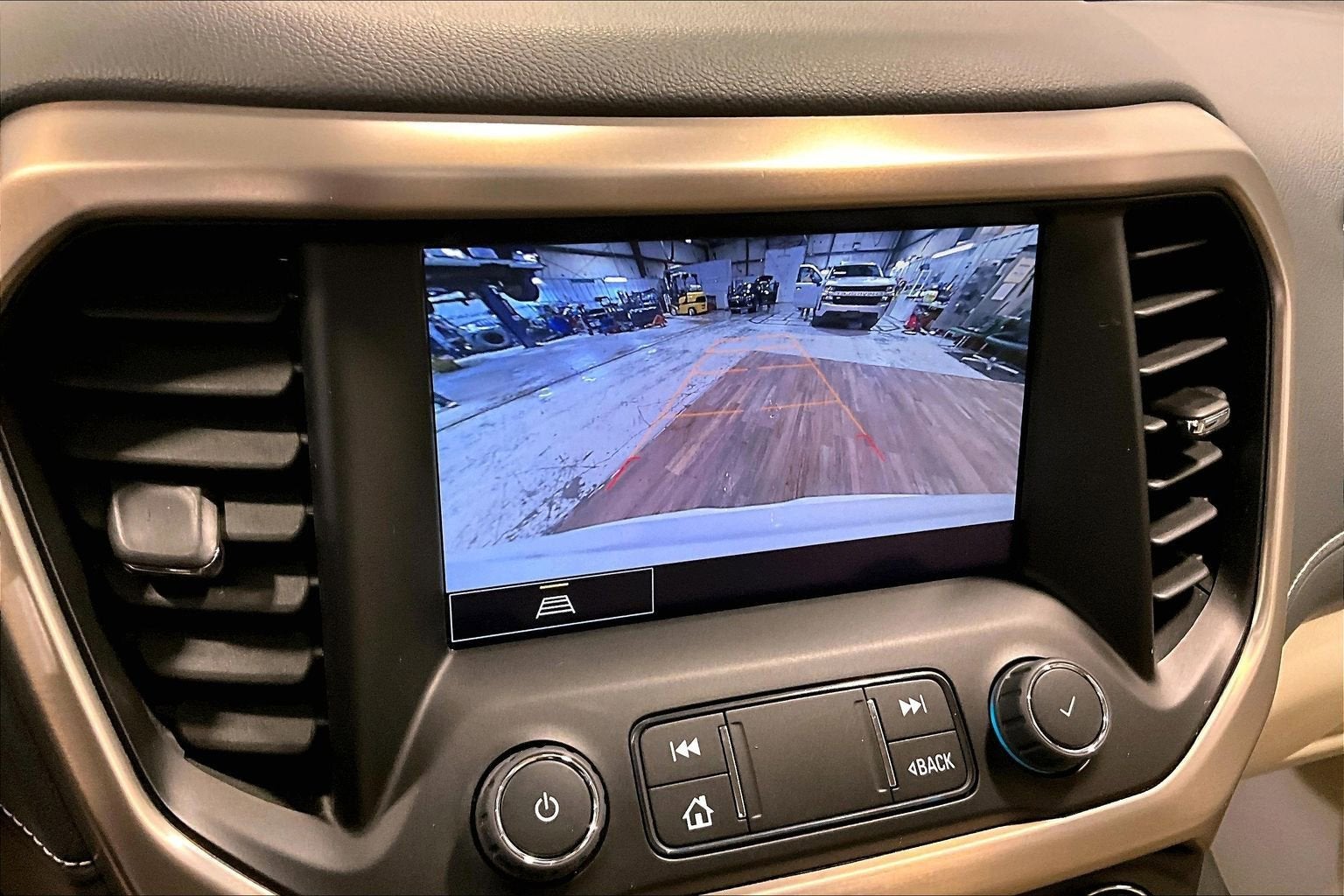 2023 GMC Acadia Denali