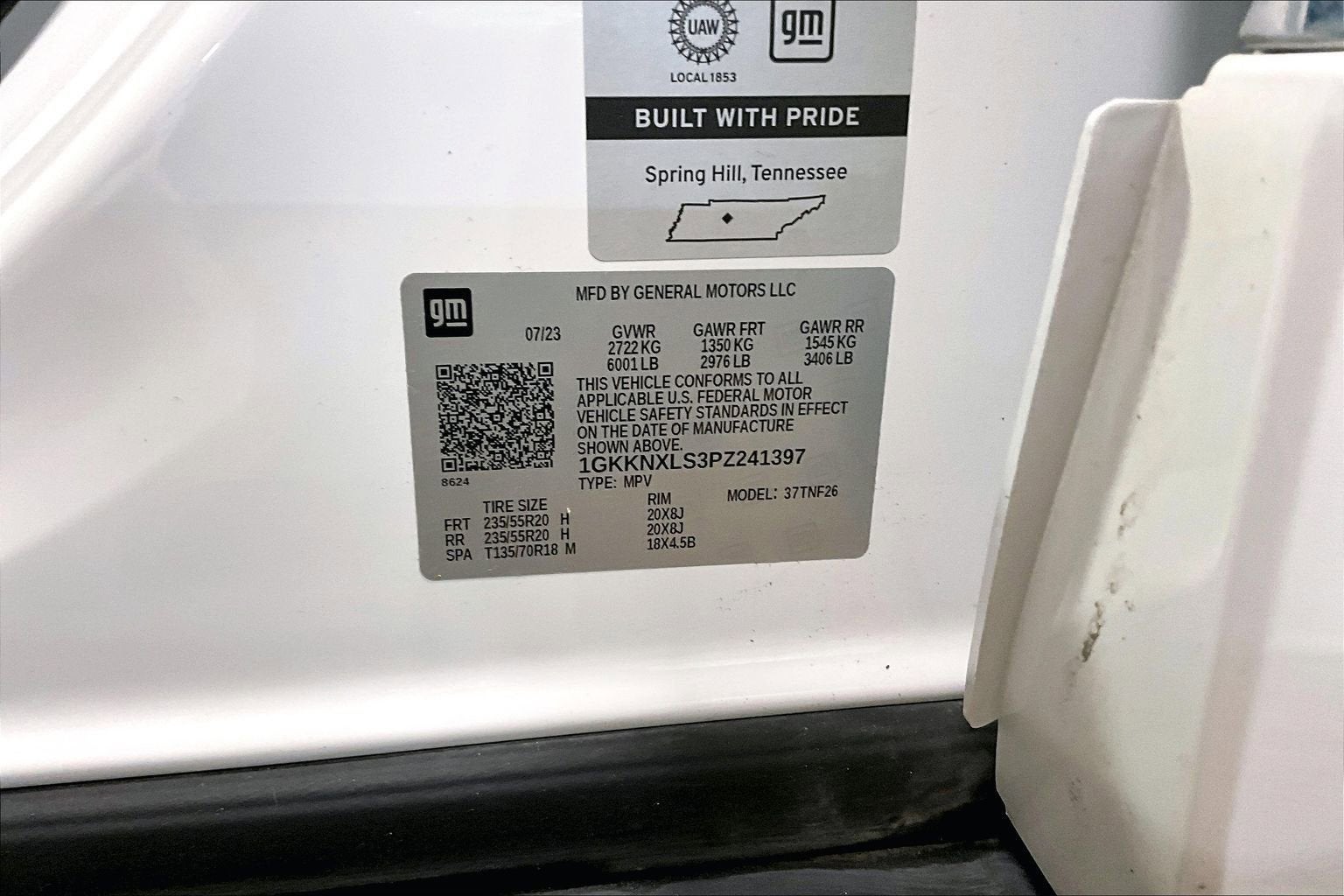 2023 GMC Acadia Denali