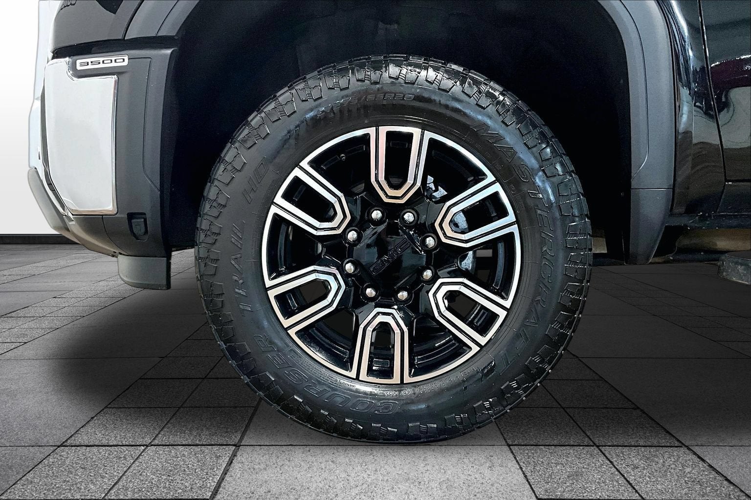 2025 GMC Sierra 3500 HD SLT