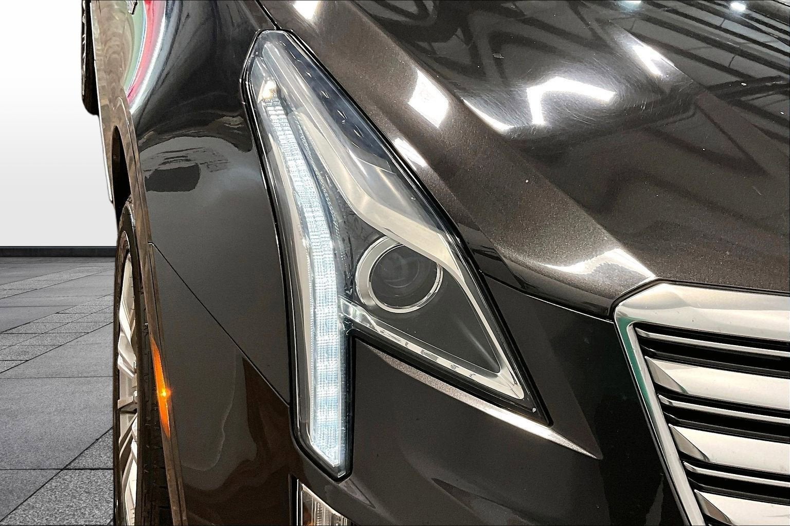 2018 Cadillac XT5 Luxury AWD