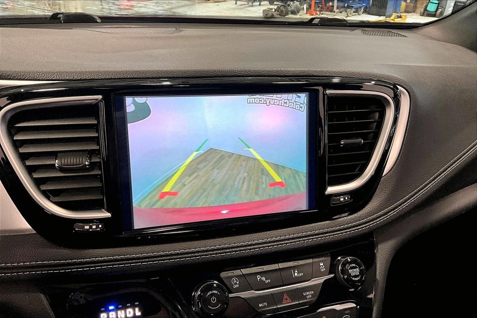 2025 Chrysler Pacifica Limited