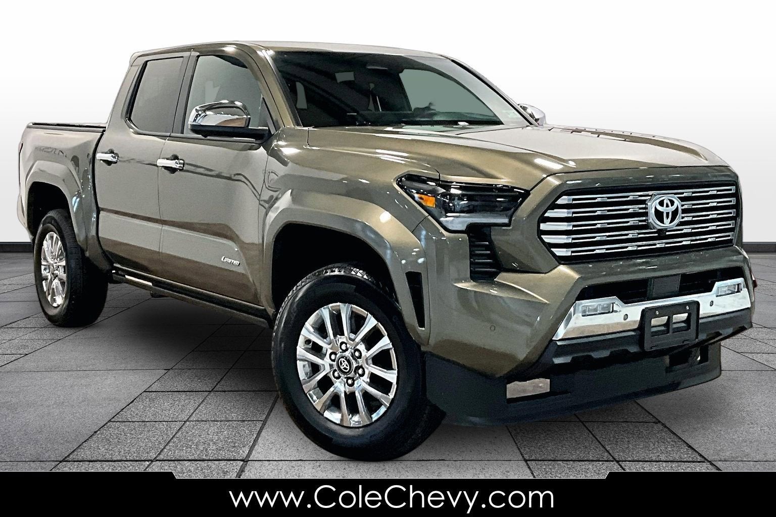 2024 Toyota Tacoma 4WD SR5