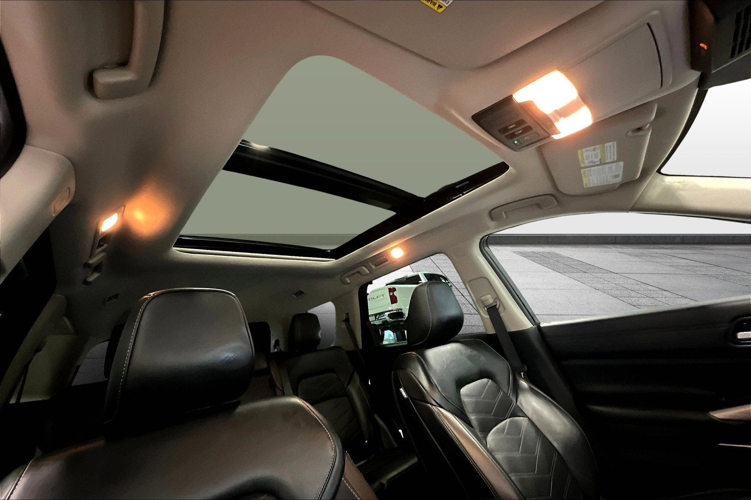 2023 Nissan Pathfinder Platinum