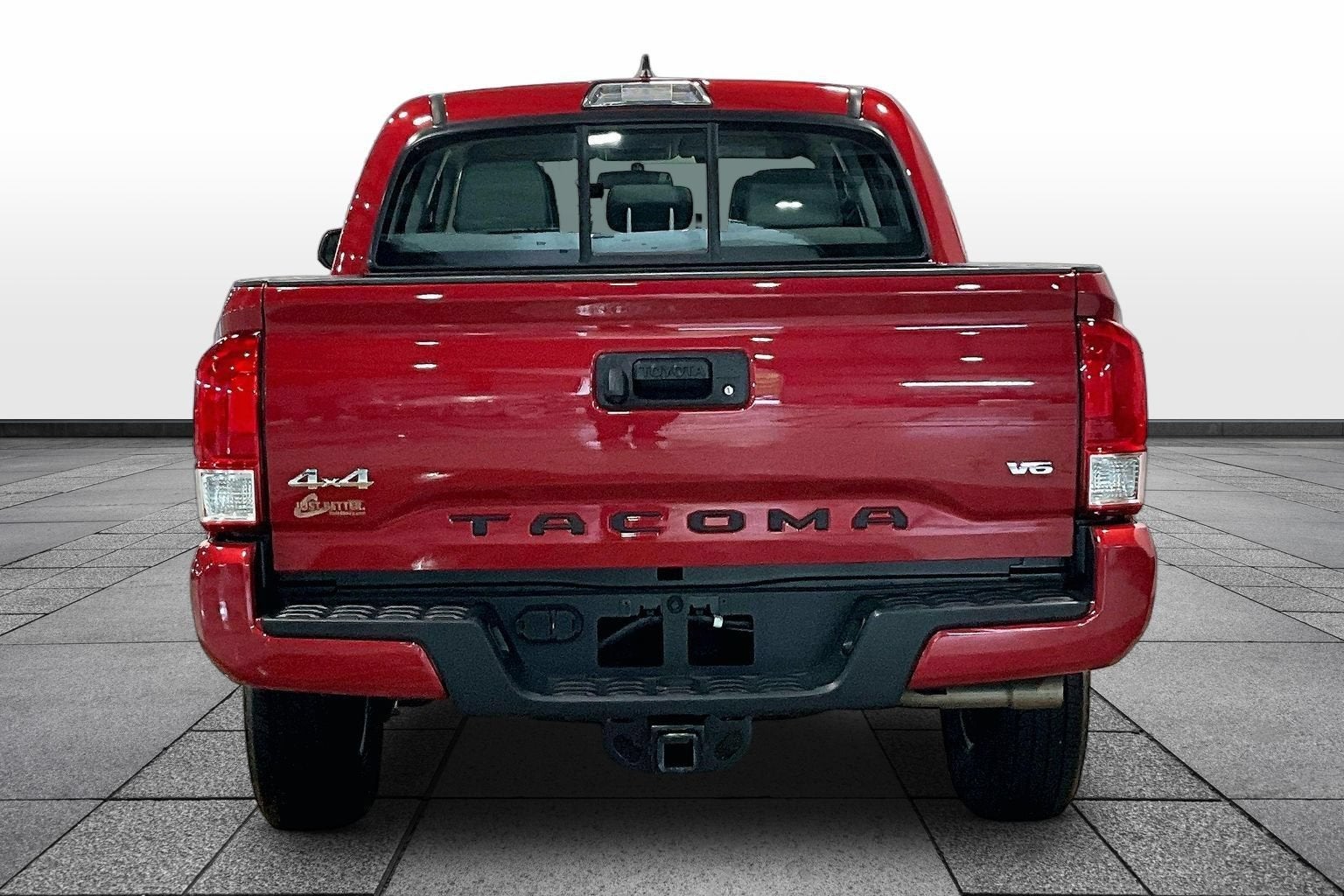 2017 Toyota Tacoma SR5
