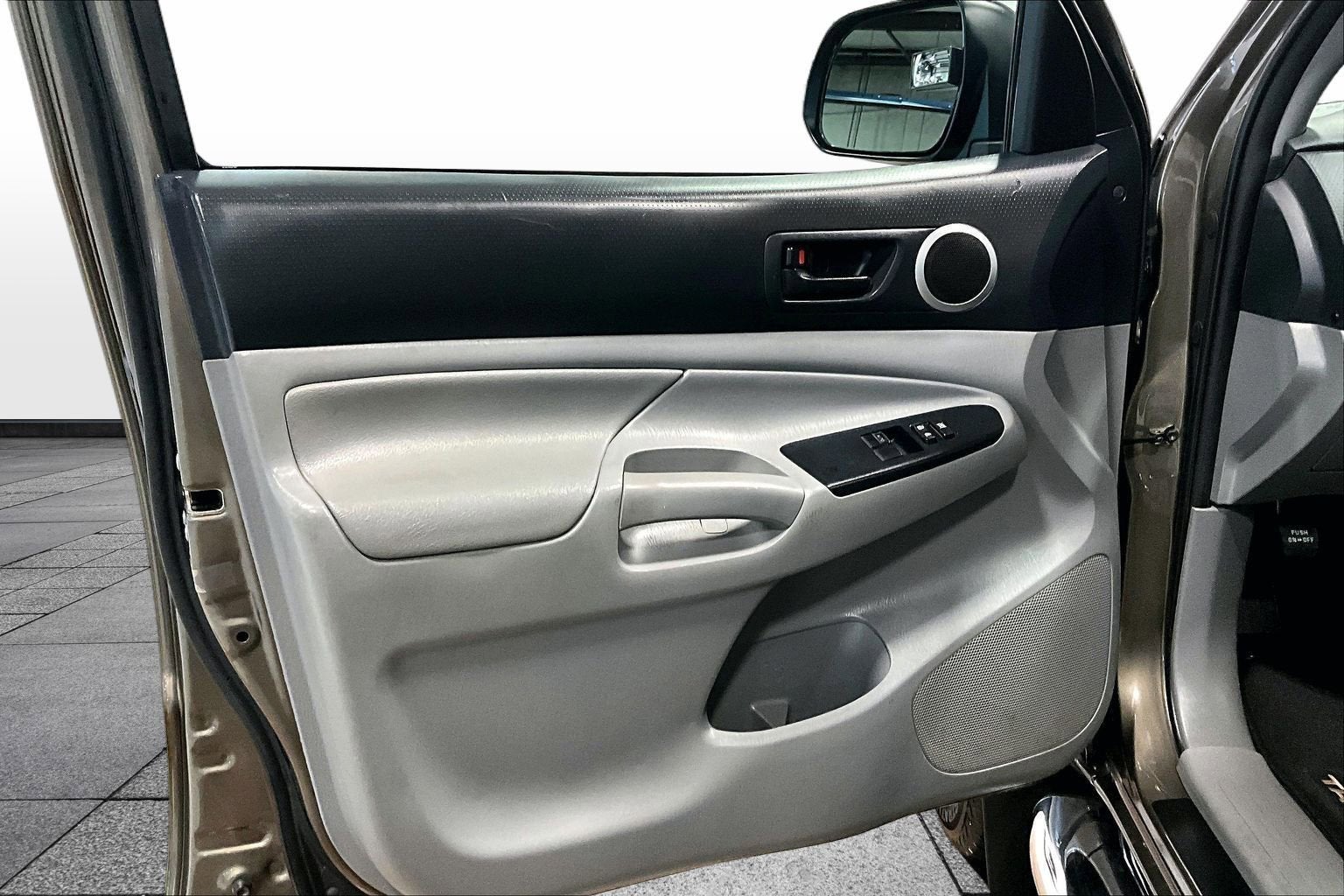 2013 Toyota Tacoma Base