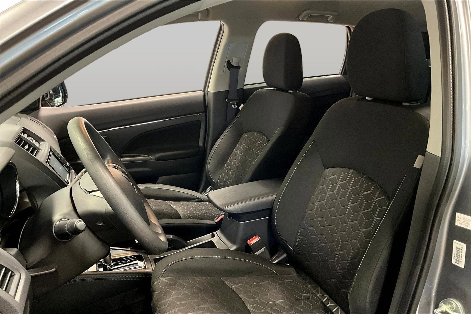 2025 Mitsubishi Outlander Sport S