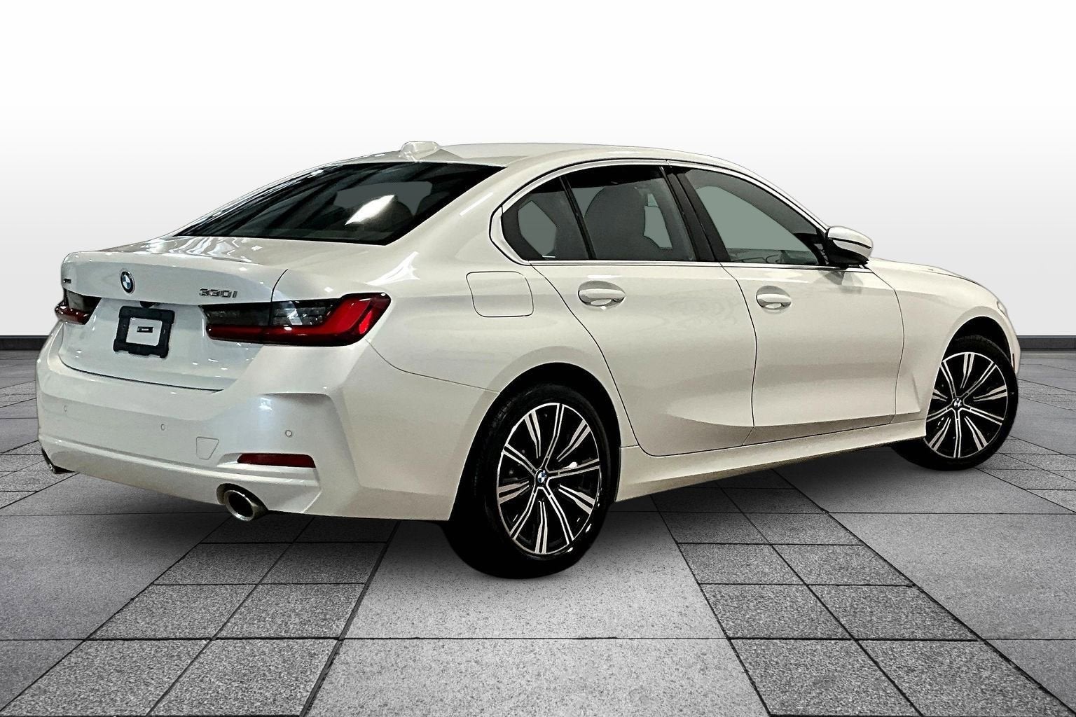 2025 BMW 3 Series 330i xDrive